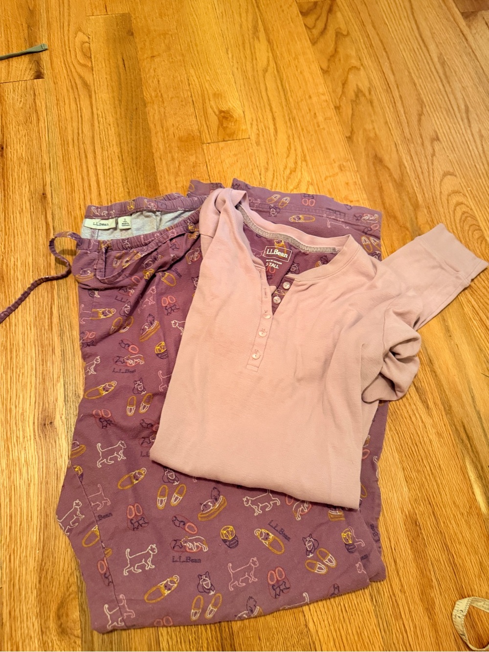 L.L. Bean Lavender and Purple Two-Piece Pajama Set small tall 33” inseam